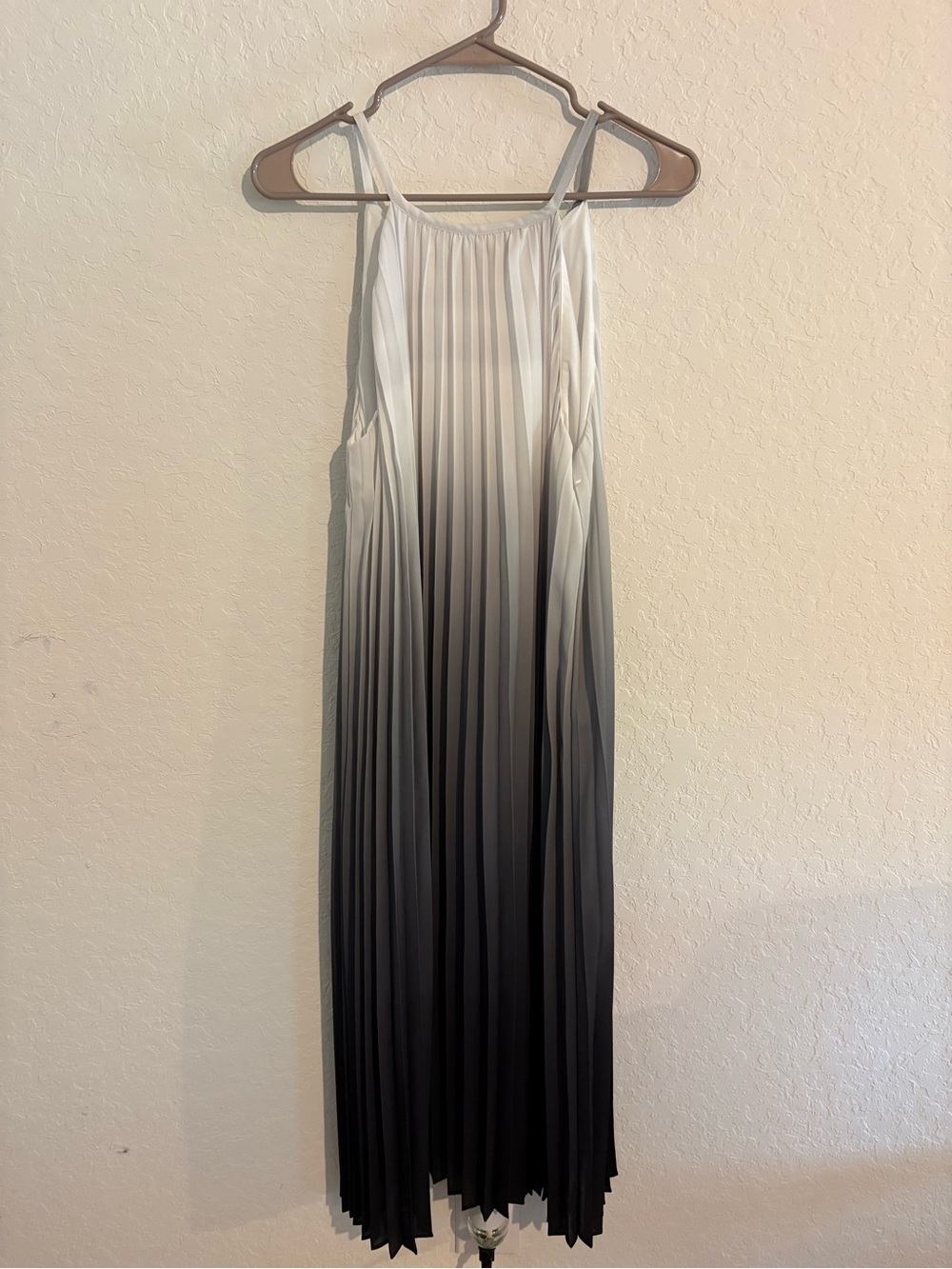 Worthington Pleated Ombre Maxi Dress in White and Black
